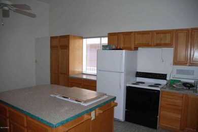 05Kitchen2