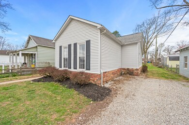 272 N Cherry St, Columbus, IN 47201 - photo 2