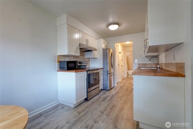 17301 NE 45th St unit 88, Redmond, WA 98052 - photo 7