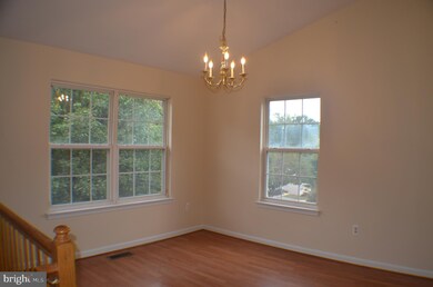 1610 Shady Glen Dr, District Heights, MD 20747 - photo 6