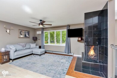 36-Living Room MS_0876