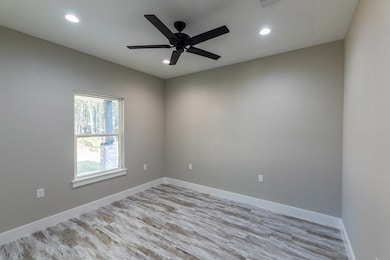 726 PR 8556 Fm 705, Broaddus, TX 75972 - photo 5