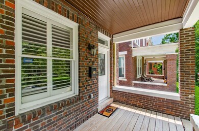 083_eac_K 626 Wilson Ave169-2
