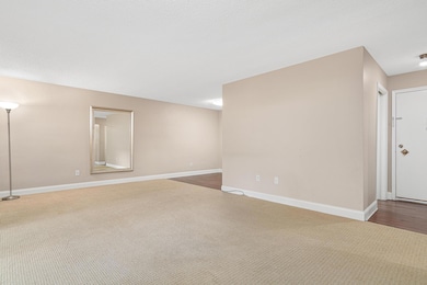 6301 York Ave S unit 102, Edina, MN 55435 - photo 6