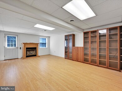 442 Hill St, Mount Joy, PA 17552 - photo 6