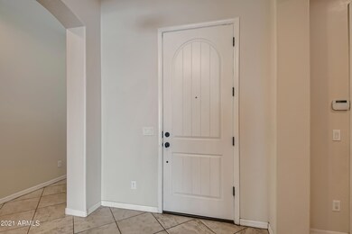 3-868442211-07 Foyer