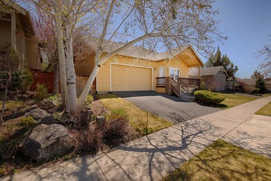 20703 Beaumont Dr, Bend, OR 97701 - photo 2
