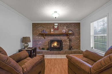 914 Pope Cir, McComb, MS 39648 - photo 4