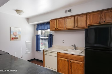 200 Portland Rd unit C - 2, Highlands, NJ 07732 - photo 5