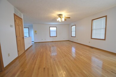 299 Talmage Mayo Rd, Harrodsburg, KY 40330 - photo 6