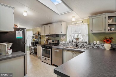 33 Flintlock Ct, Honey Brook, PA 19344 - photo 3