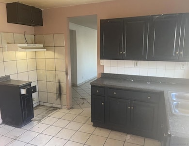 3851-53 Hemlock St, San Diego, CA 92113 - photo 4