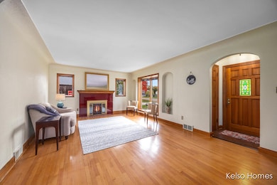 2818 Edgewood Ave NE, Grand Rapids, MI 49505 - photo 4