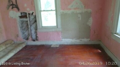 247 Walnut St, Lebanon Junction, KY 40150 - photo 4