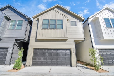 9028 Laverne Laurel Ln, Houston, TX 77080 - photo 2