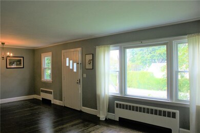 19 Nicholson Crescent, Middletown, RI 02842 - photo 3
