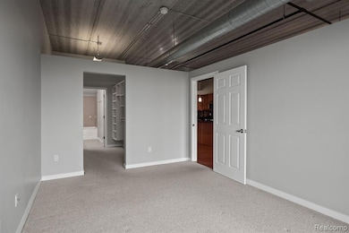 SkyLofts Marketsquare unit 610, Royal Oak, MI 48067 - photo 5