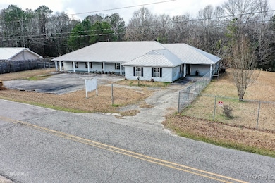 930 W 3rd St S, Thomasville, AL 36784 - photo 2