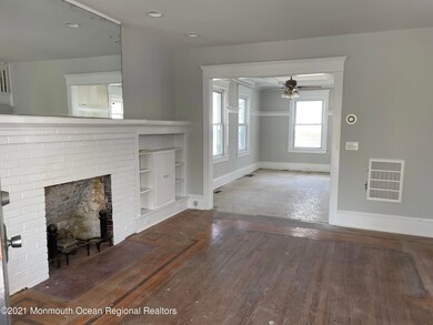 Family room Dining