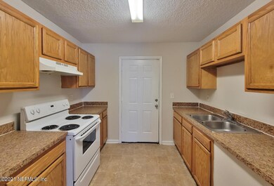 7626 Hare Ave, Jacksonville, FL 32211 - photo 4