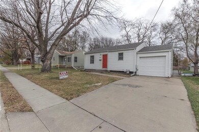 3407 57th St, Des Moines, IA 50310 - photo 2