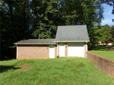 1809 Spoons Chapel Church Rd, Asheboro, NC 27205 - photo 3