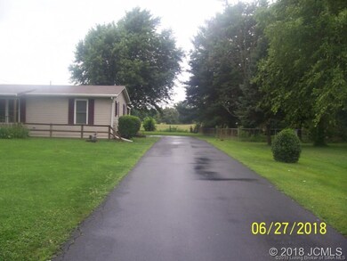 355 Hanover Dr, Hanover, IN 47243 - photo 2