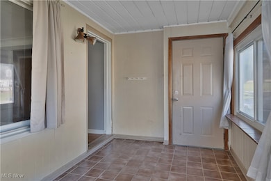 263 S Main St, Youngstown, OH 44515 - photo 3