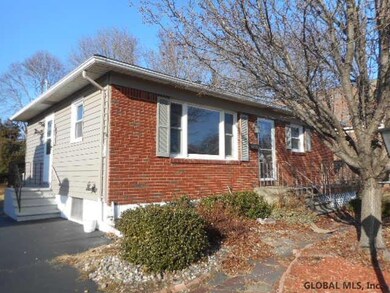 16 Swartson Ct, Albany, NY 12209 - photo 2