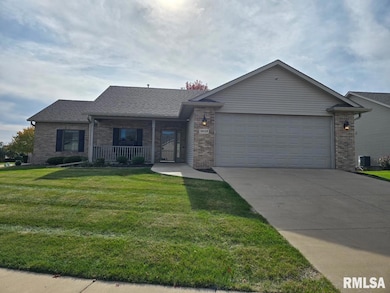 2625 E 56th Ct, Davenport, IA 52807 - photo 2