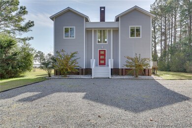 Contemporary, clean lines. Hardiplank with PVC tri