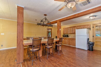 216 W. 4th St. Roanoke-23