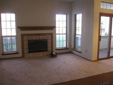 313 Hampton Place Blvd, Troy, NY 12180 - photo 2