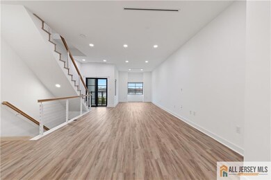 2 Harbor Front Plaza, Elizabeth, NJ 07206 - photo 7