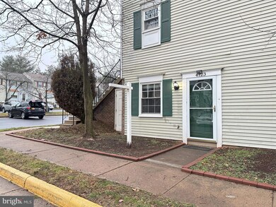 4123 Pleasant Meadow Ct unit 90C, Chantilly, VA 20151 - photo 2