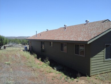 1155 W Halfmoon Ct, Ash Fork, AZ 86320 - photo 3
