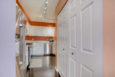 119 Hemstead St unit 35E, Lake Bluff, IL 60044 - photo 4