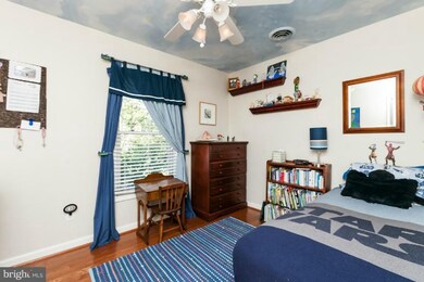 8516 Hill Spring Dr, Lutherville Timonium, MD 21093 - photo 4