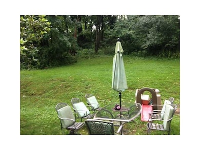 Yard/Garden.
