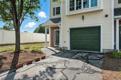 29 Groveland Commons Way unit 29, Groveland, MA 01834 - photo 4