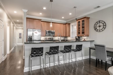 2715 N Southport Ave unit 2S, Chicago, IL 60614 - photo 6