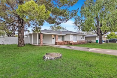1102 E 3rd Ave-3