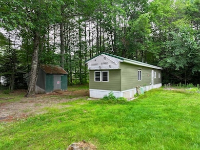 9 Hubbard Rd, Deering, NH 03244 - photo 5