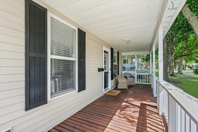 108 E Daggy St, Tuscola, IL 61953 - photo 3