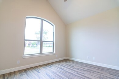 4726 Shadow Creek Dr, San Angelo, TX 76904 - photo 3