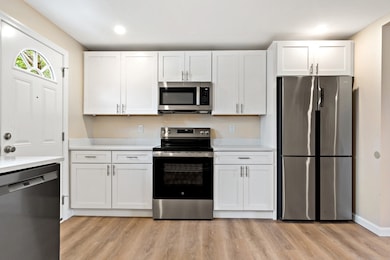 19 Bliss St unit 2, South Dartmouth, MA 02748 - photo 5