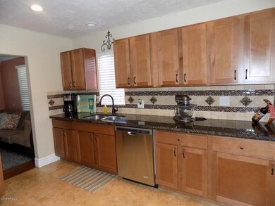 2205 E Yale St, Phoenix, AZ 85006 - photo 7