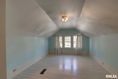 2042 Elm St, Quincy, IL 62301 - photo 7