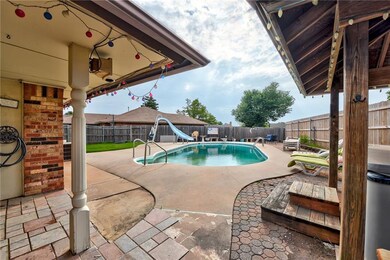 1817 Sequoyah Ct, Moore, OK 73160 - photo 3