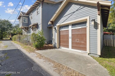 4-web-or-mls-143 W 6th St (2 of 56)